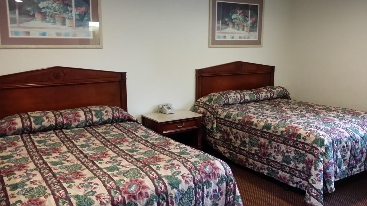 Redwood Inn Willits Extérieur photo