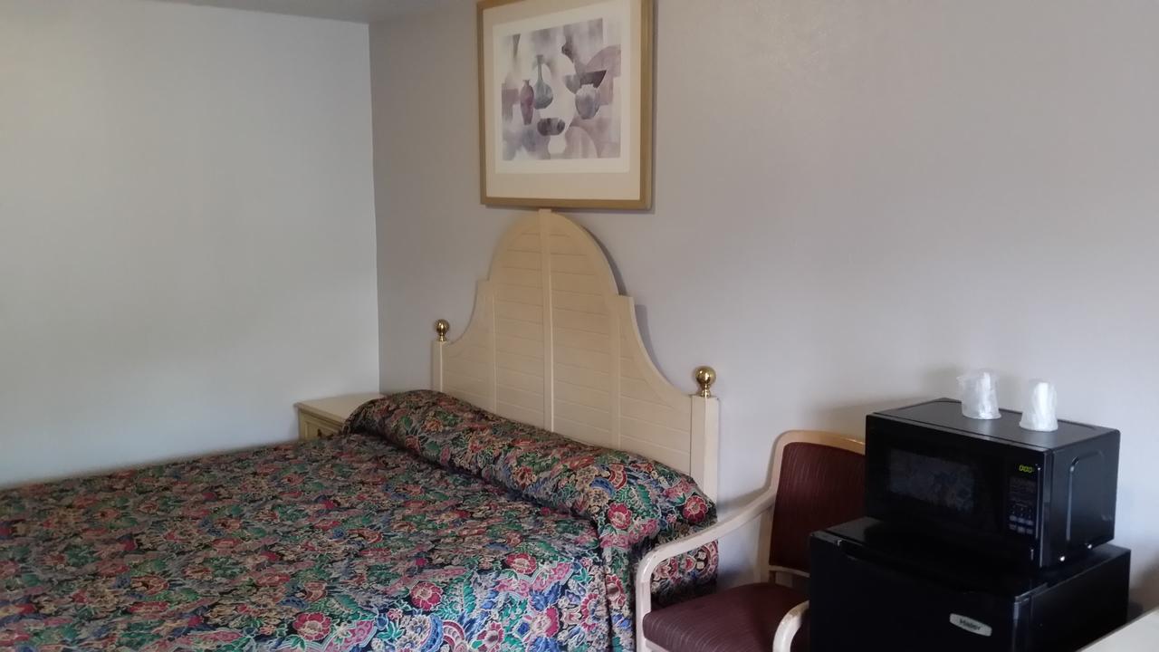 Redwood Inn Willits Extérieur photo